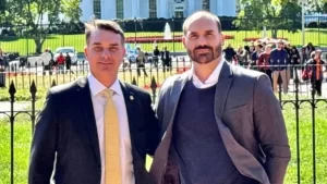 Eduardo e Flávio Bolsonaro