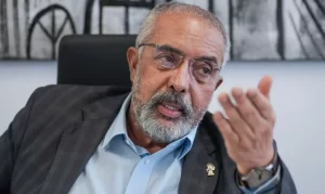 O senador Paulo Paim (PT-RS), autor de uma das propostas mais antigas em tramitação e que está pronta para ser votada no plenário do Senado