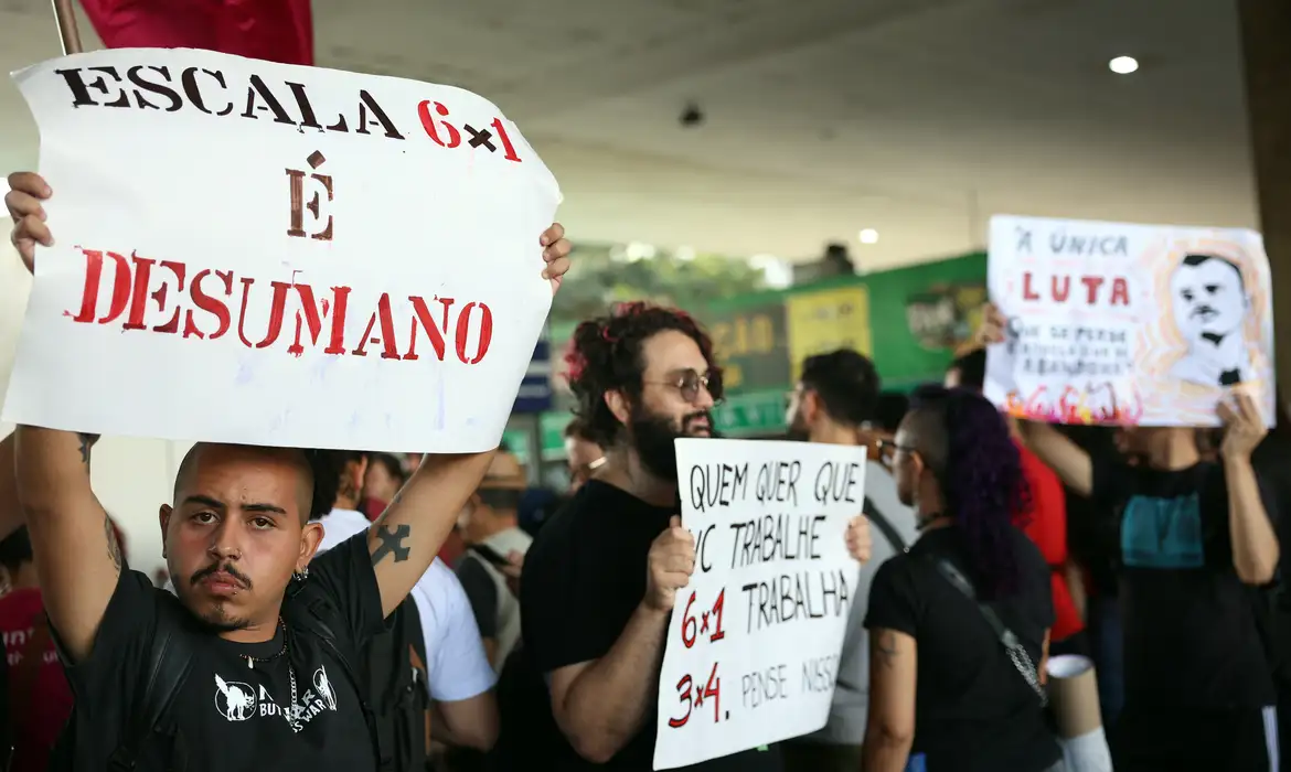 Protesto contra a escala 6 X 1