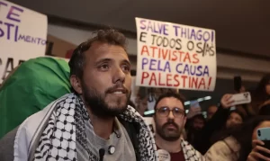 O ativista Thiago Ávila