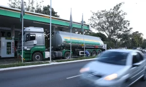 Movimentação em posto de combustível