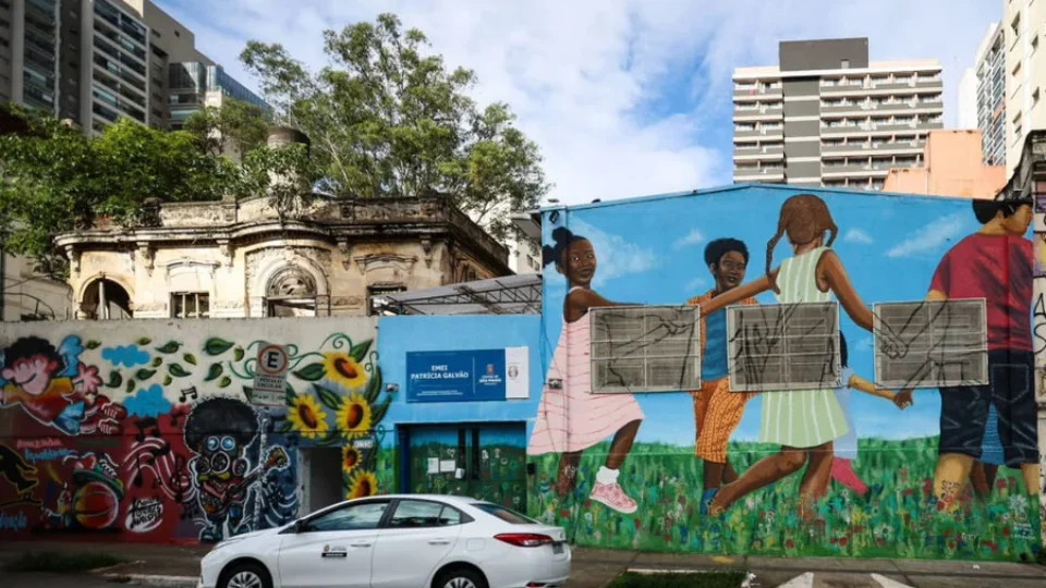 Escola onde Brasil Paralelo gravou cenas de documentário