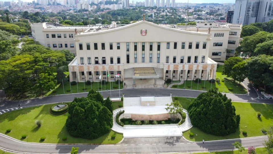 Palácio dos Bandeirantes, sede do governo de São Paulo.