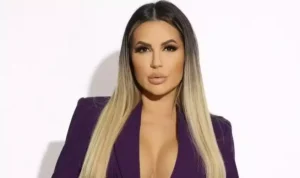 Deolane Bezerra
