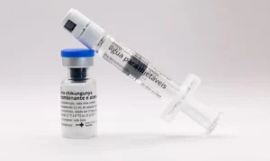 vacina contra chikungunya