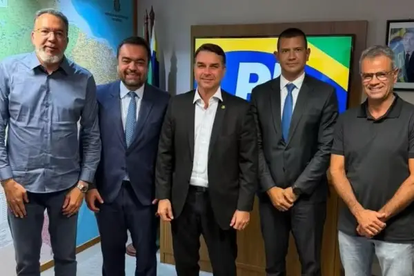 Aliado de Flavio Bolsonaro
