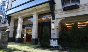 Fachada do Banco Master